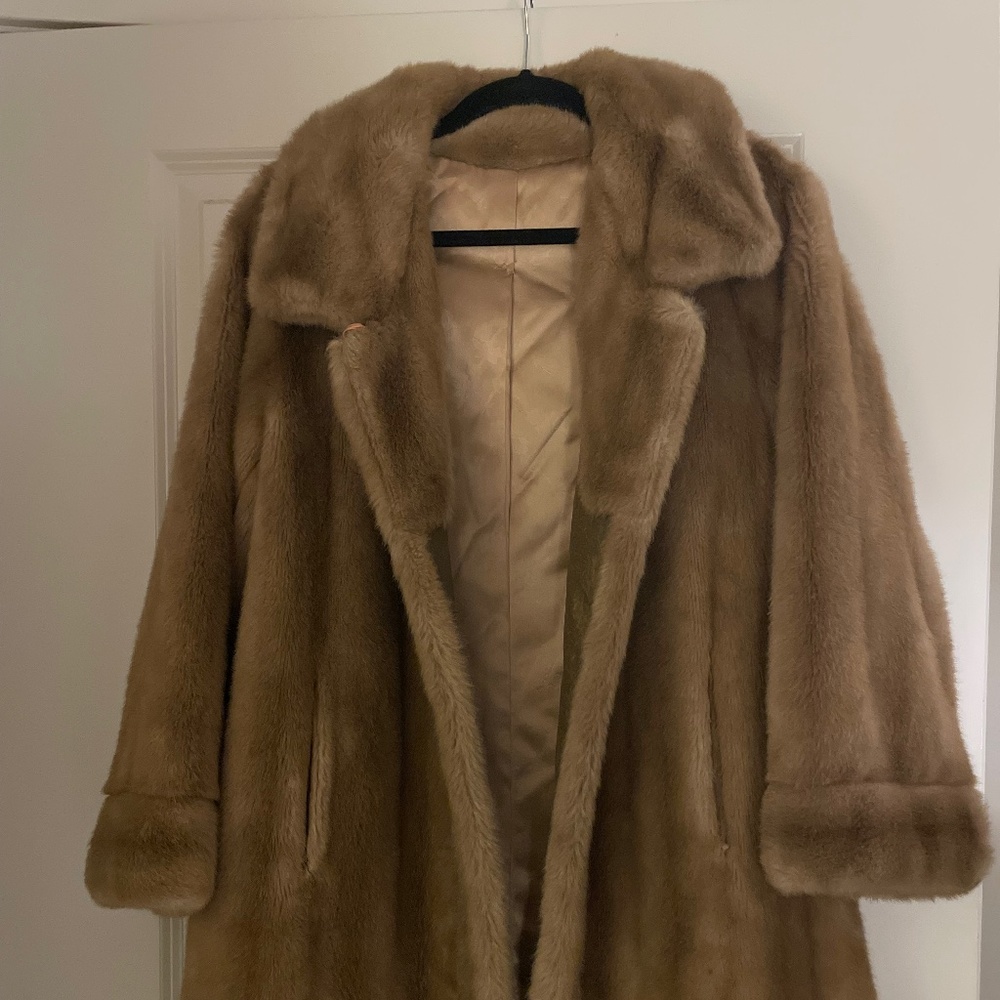 Grandella II by Sportowne Fur Coat